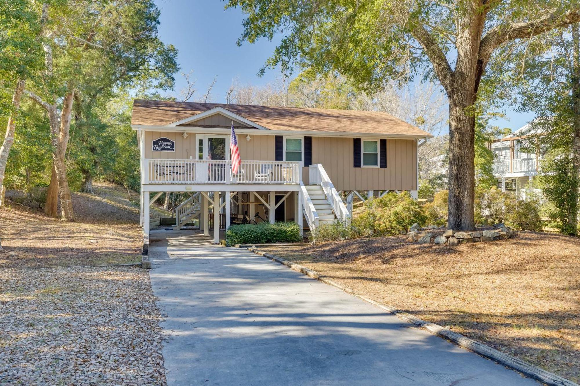Lovely Emerald Isle Home, Walk To Beach! Eksteriør billede